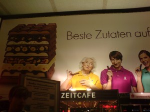 Ritter Sport Werbung Kölner Hbf links